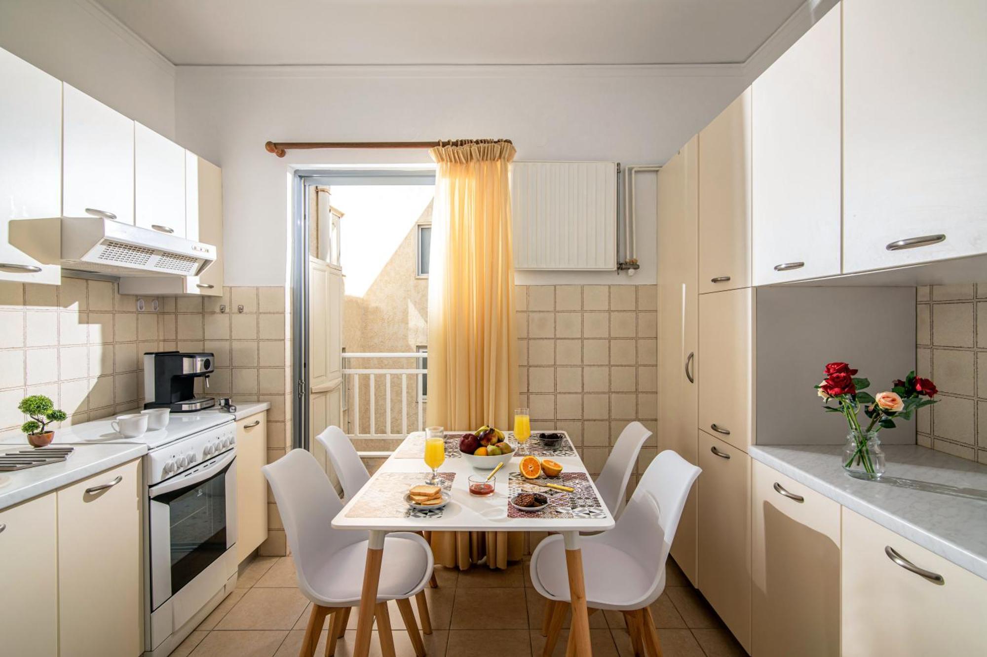 Central Double Bedroom Apartment Heraklion Exterior foto